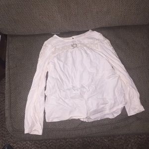 white long sleeve cropped shirt